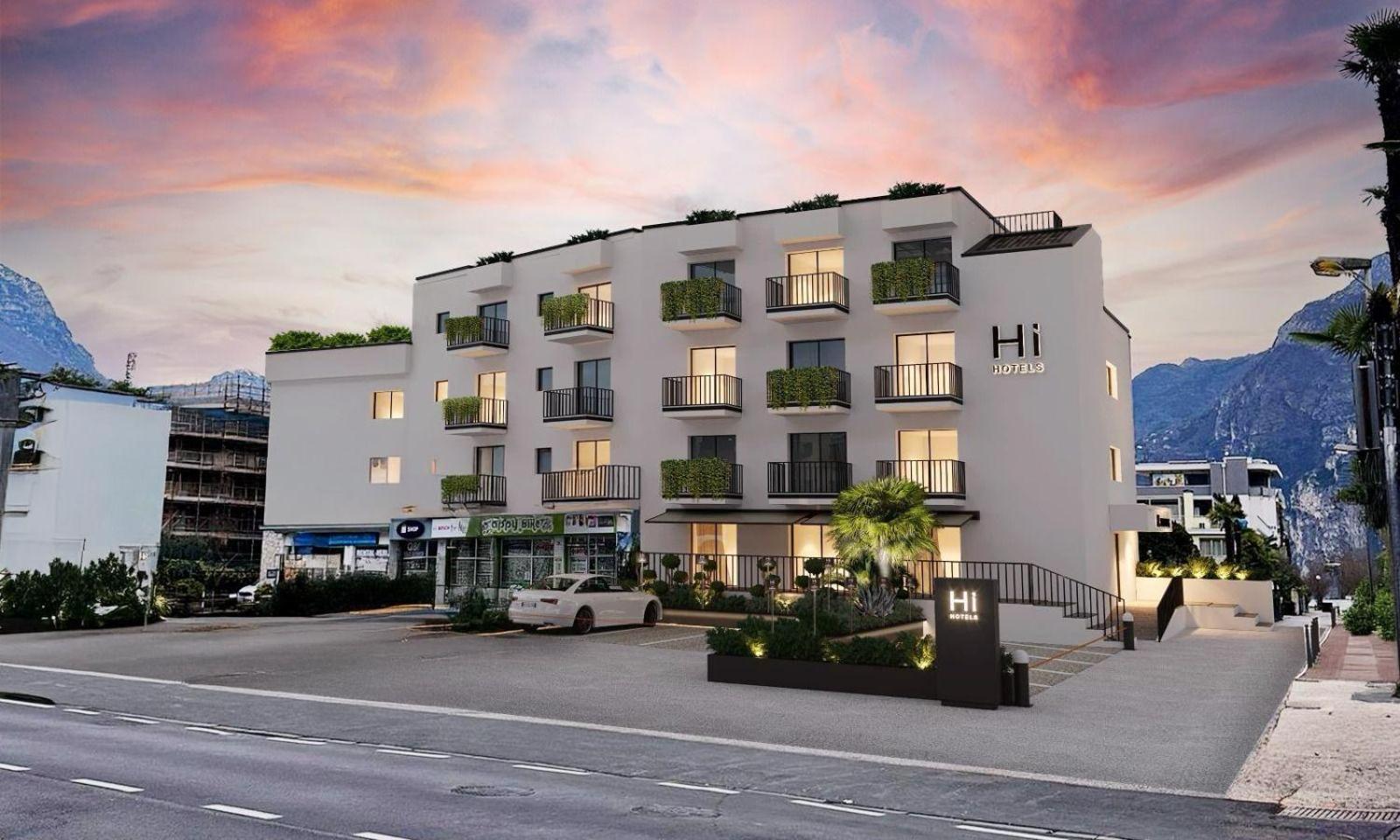 Hi Hotels Riva Del Garda Exterior photo
